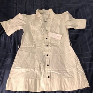 Cute button down blouse